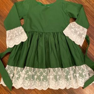 Well Dressed Wolf Evergreen Dress in size 6 EEUC